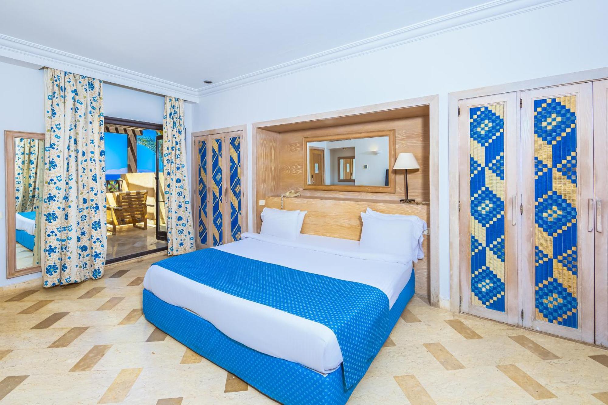 The Grand Hotel Sharm El Sheikh Eksteriør bilde A bedroom at the hotel